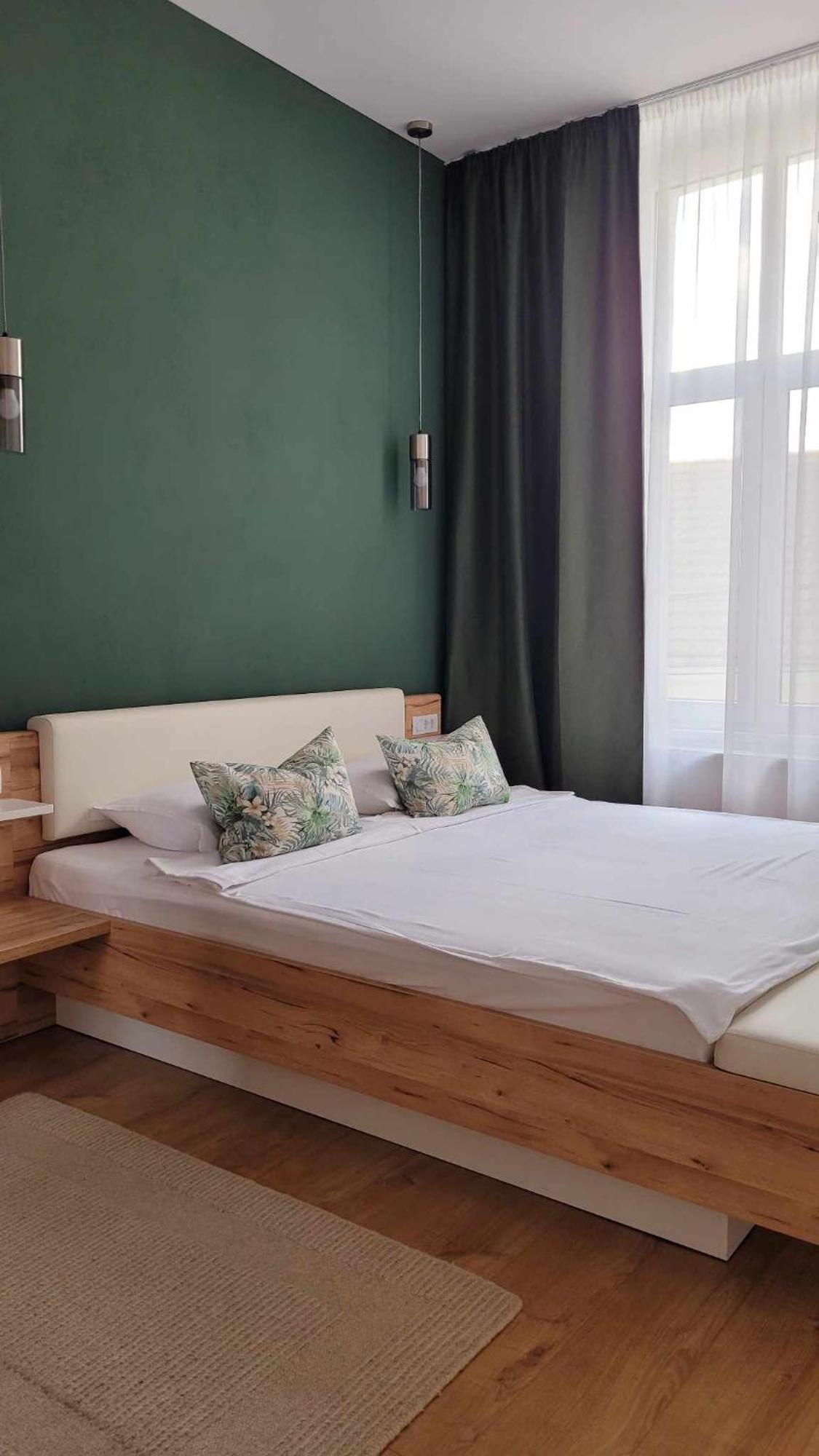 Urban Six Apartments Fagaras Luaran gambar