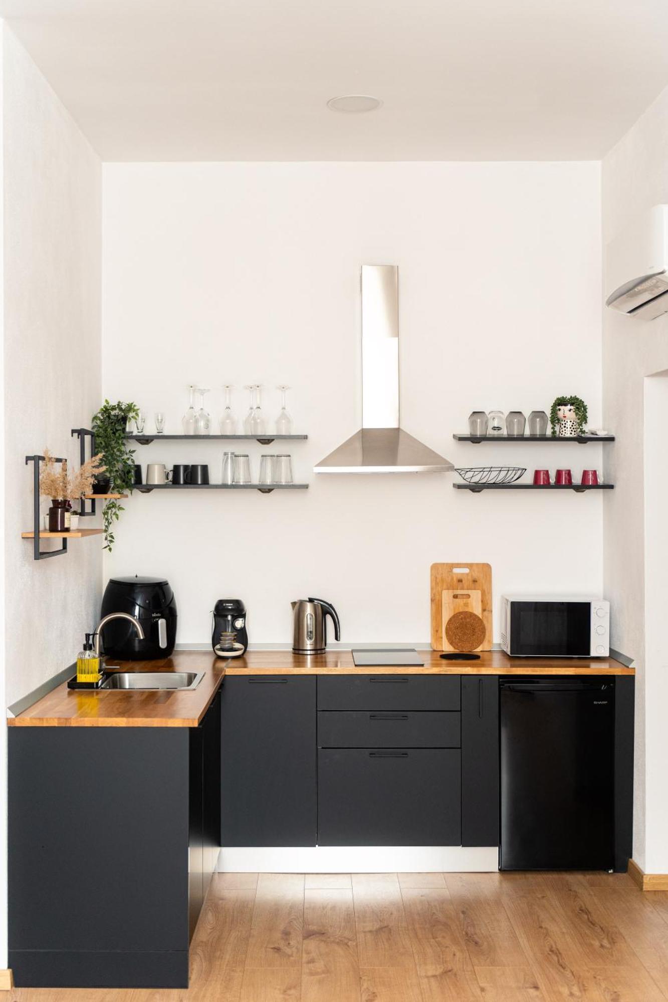 Urban Six Apartments Fagaras Luaran gambar