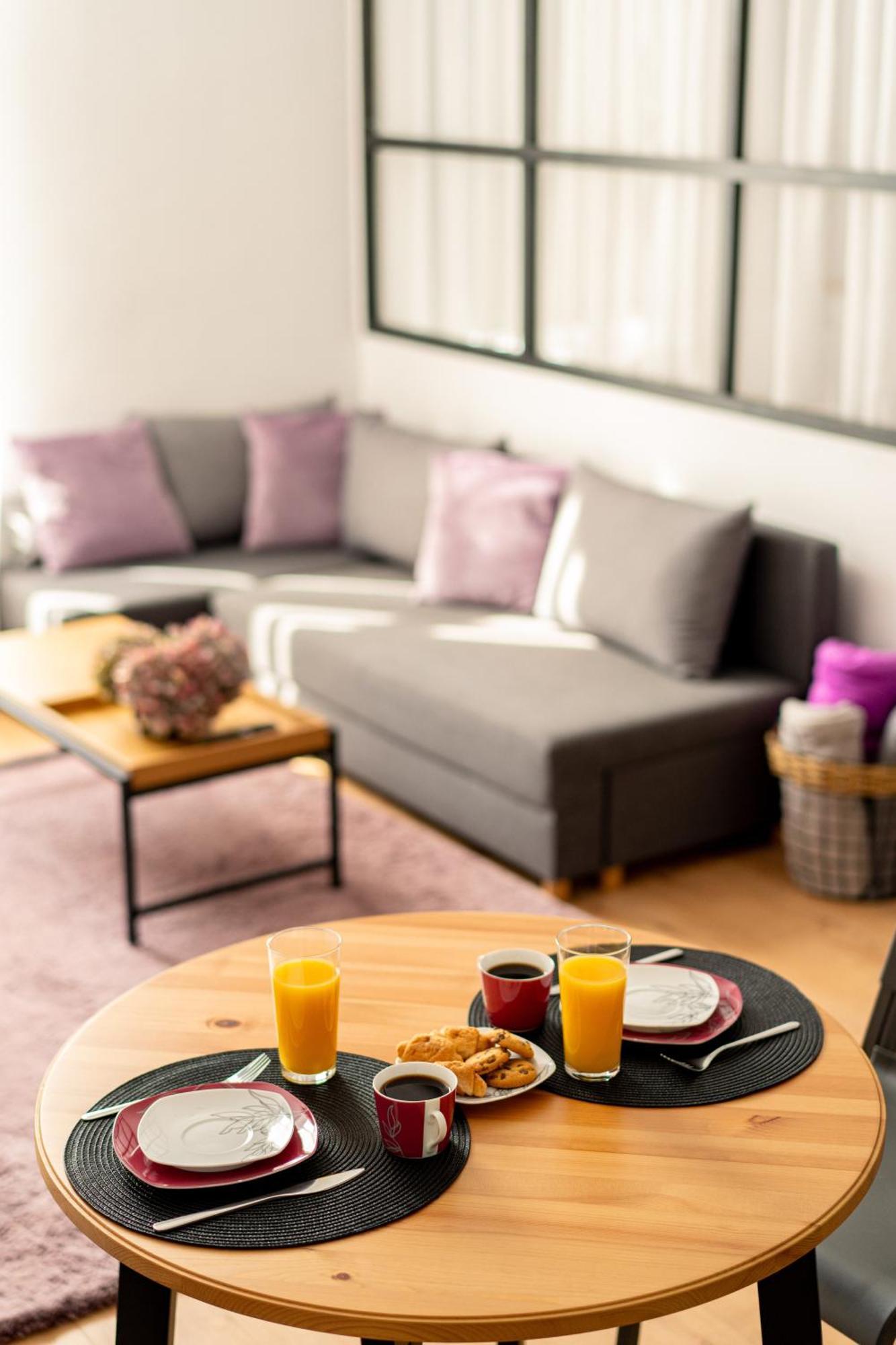 Urban Six Apartments Fagaras Luaran gambar
