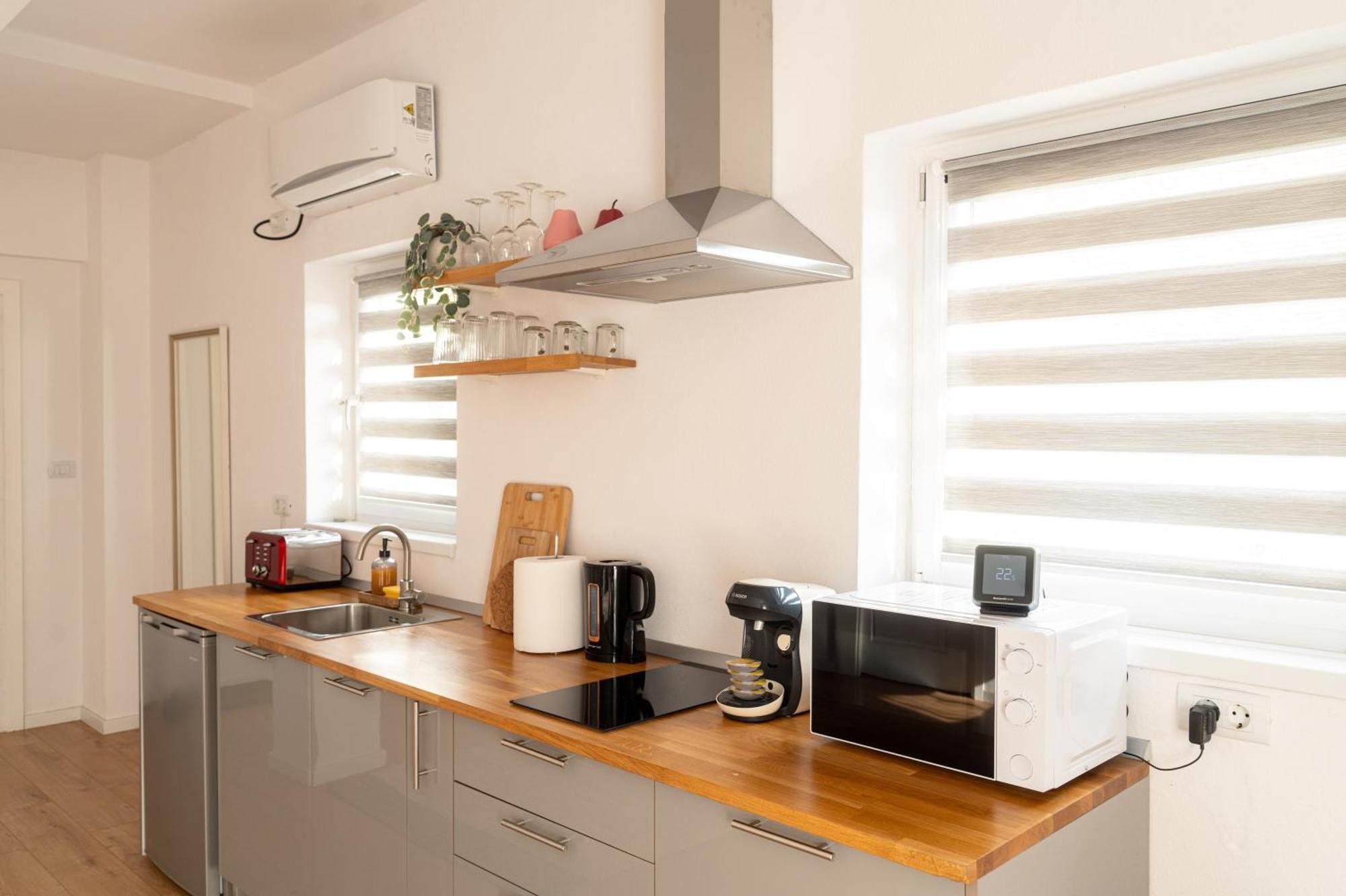 Urban Six Apartments Fagaras Luaran gambar