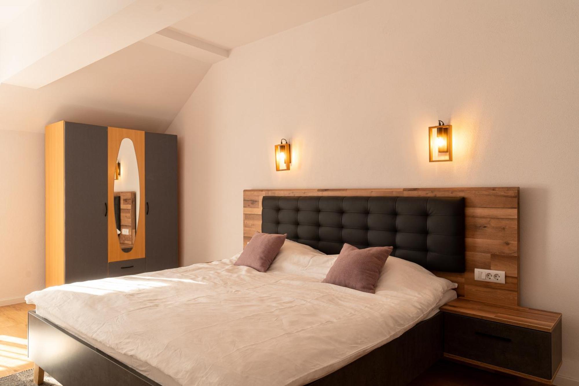 Urban Six Apartments Fagaras Luaran gambar